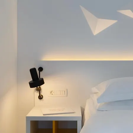 Готель Pharos Hvar Bayhill