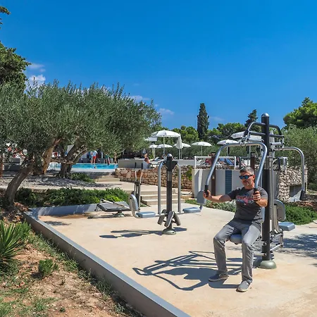 Готель Pharos Hvar Bayhill