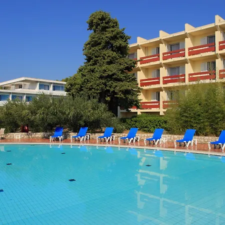 Pharos Hvar Bayhill Готель 4*