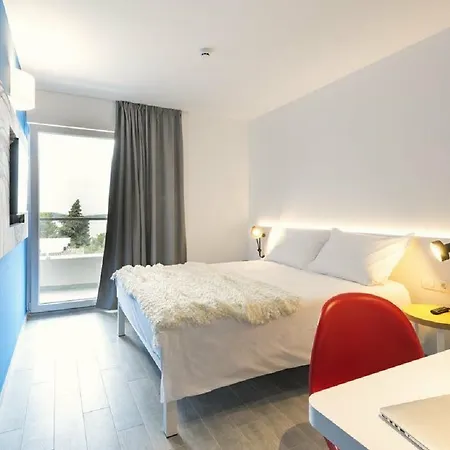 Hotel Pharos Hvar Bayhill 3*
