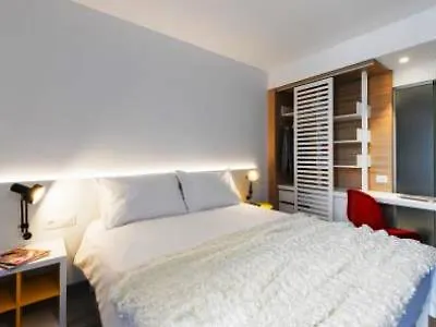 Pharos Hvar Bayhill 3* חוואר
