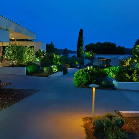 Pharos Hvar Bayhill Hotel 4*