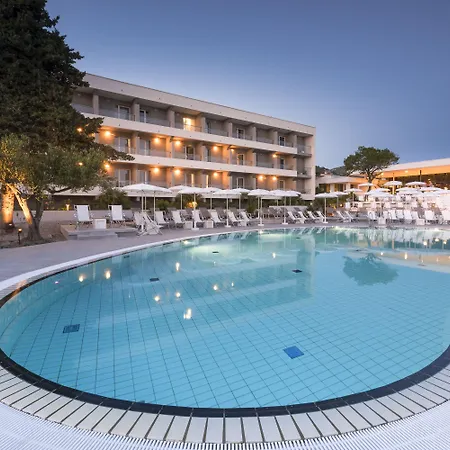 Hotel Pharos Hvar Bayhill 4*