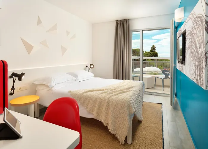 Pharos Hvar Bayhill Hotel 4*