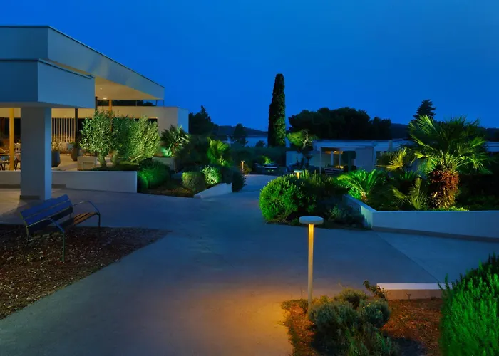 Pharos Hvar Bayhill Hotel 4*