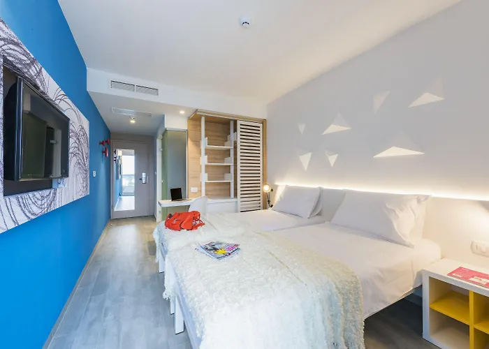 Pharos Hvar Bayhill 4*