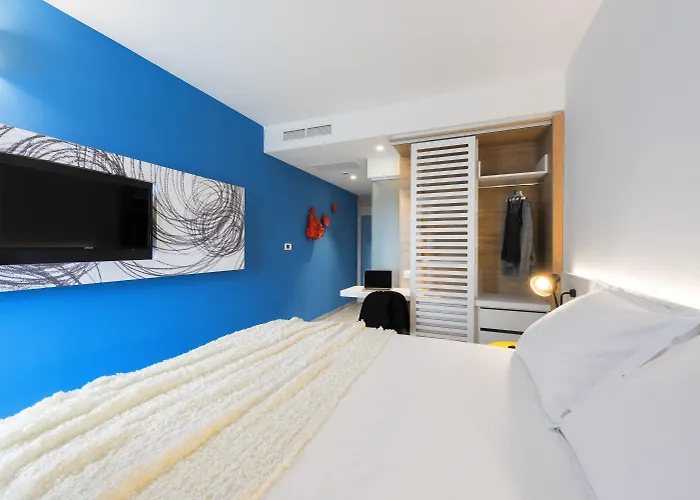 Hotel Pharos Hvar Bayhill 4*