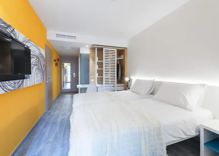 Hotel Pharos Hvar Bayhill 4*