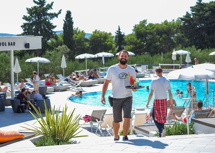 Hotel Pharos Hvar Bayhill 4*