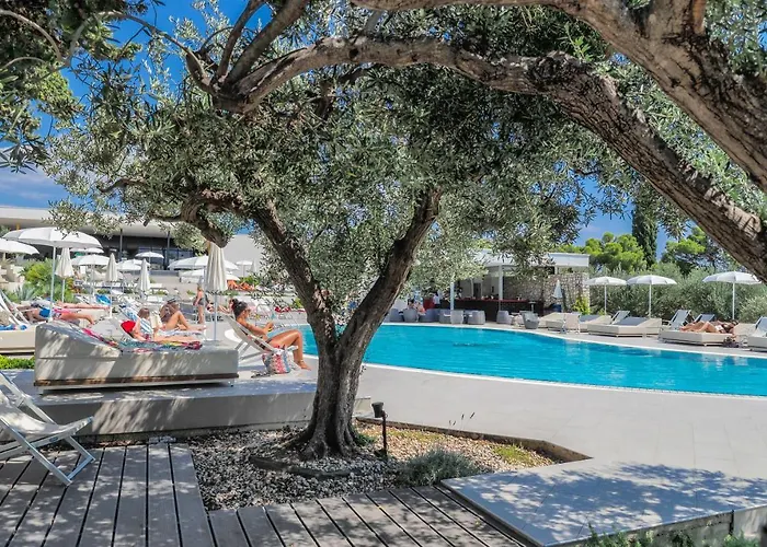 Hotel Pharos Hvar Bayhill 4*