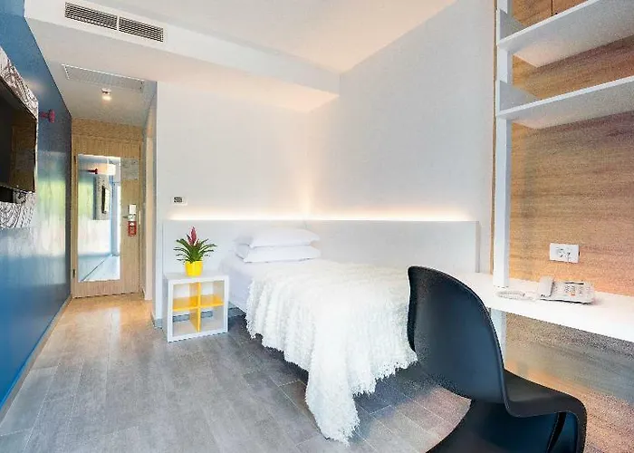 Pharos Hvar Bayhill 4*