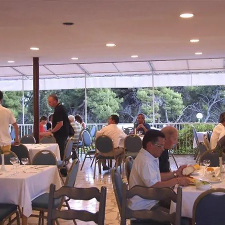 Отель Pharos Hvar Bayhill