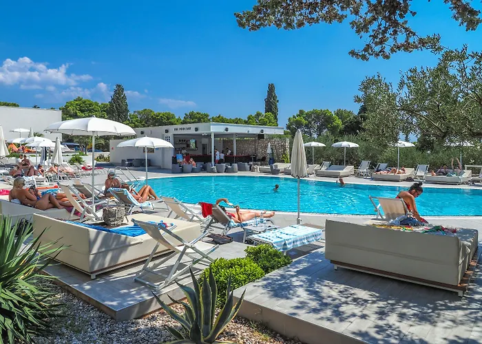 Hotel Pharos Hvar Bayhill 4*